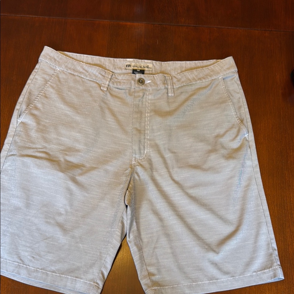 Travis Mathew Men's Gray Shorts